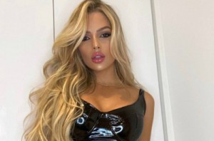 1527408_sswg883zkfai7hrh4xu5xam0z0