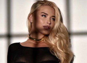 1557998_swxp45y1o0ii2x702p47y0smzj