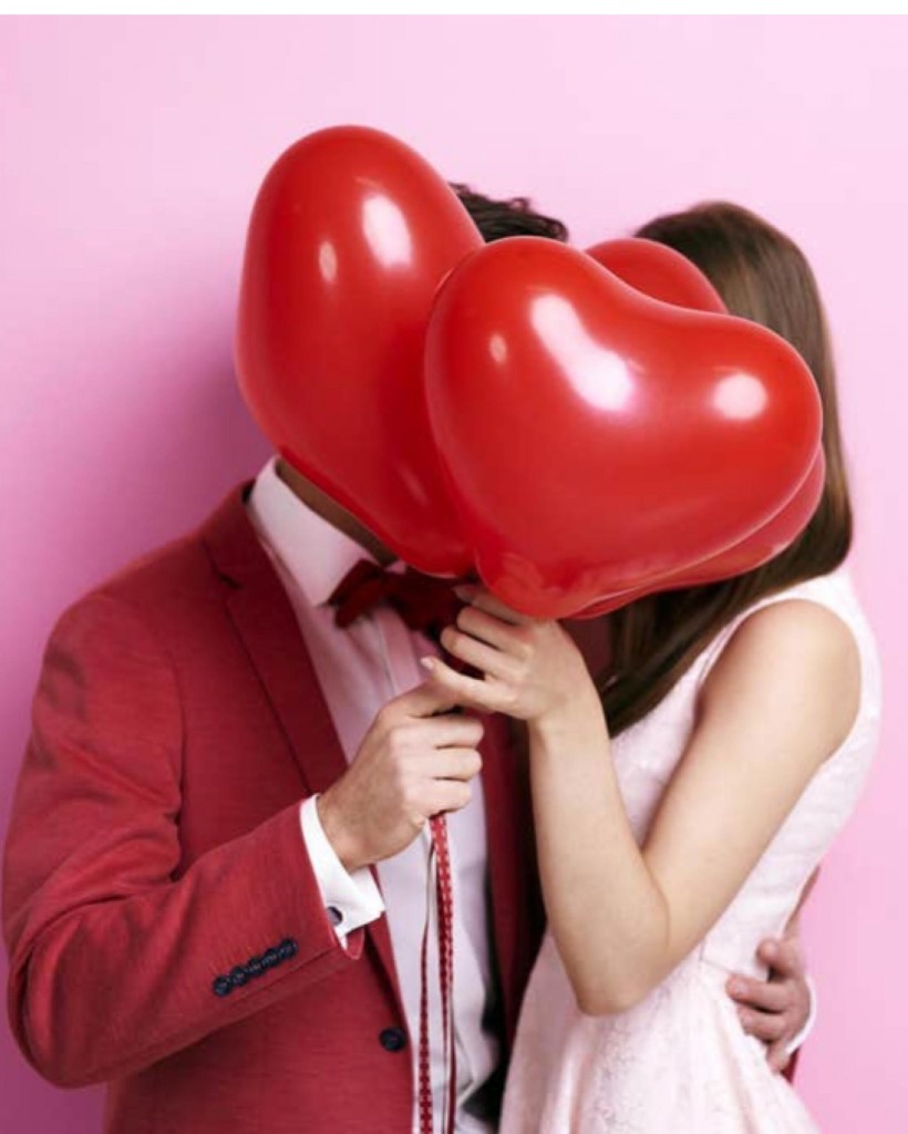 couple and baloons
