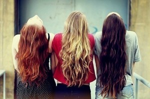 How to Choose the Woman According to Her Hair Color